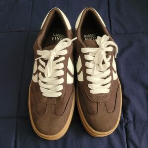 Steve Madden Chocolate and Cream Sneakers